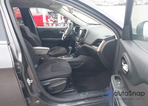 2015 Jeep Cherokee Latitude z USA, uszkodzony, nr VIN 1C4PJMCS8FW541318